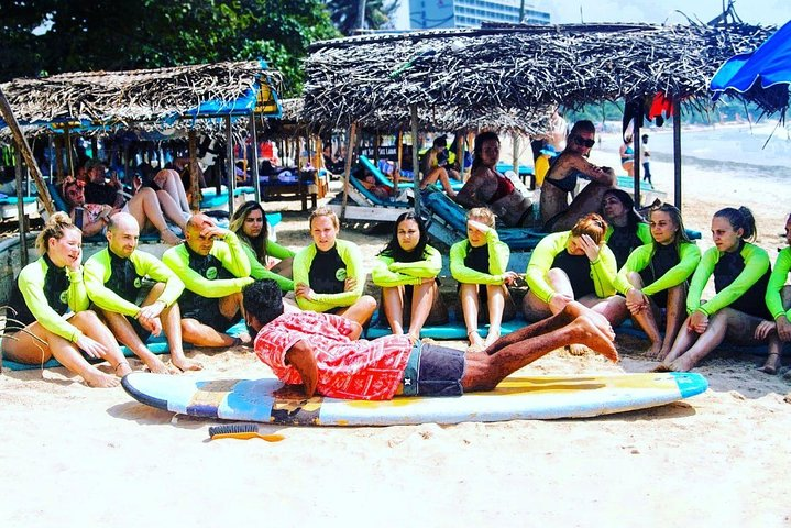 Group Surf lesson for Beginners (5 Person) - Photo 1 of 5